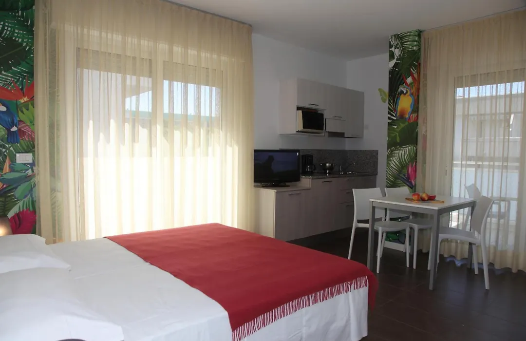 Hotel Luciana-1