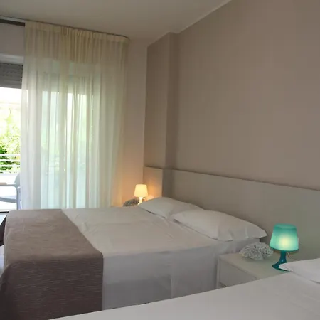 Hotel Luciana-2